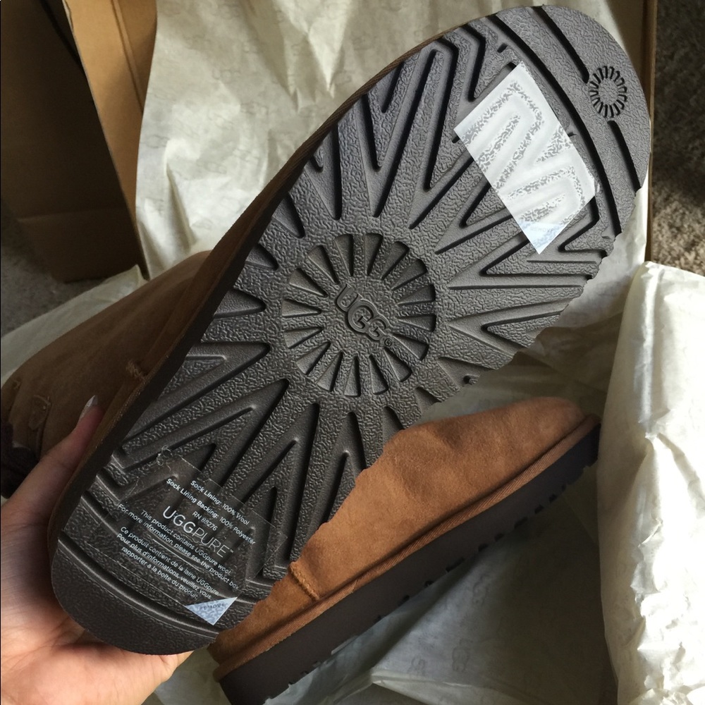 Ugg short brigette bow boots - Picture 3 of 8